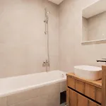 Tesla's Energy Haven Apartament