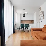 아파트 Tesla's Energy Haven 자다르