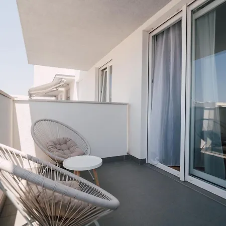 Apartment Tesla's Energy Haven Zadar