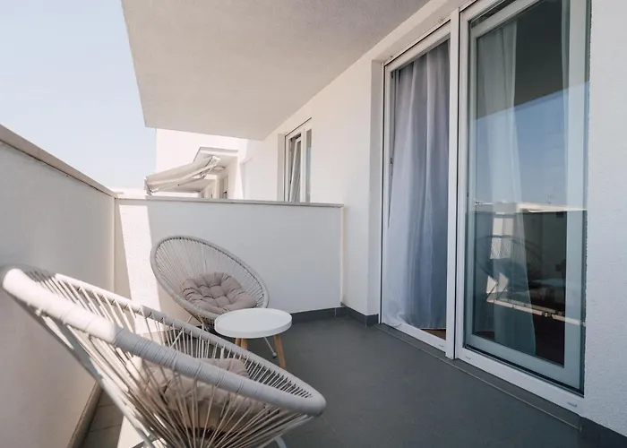 Apartment Tesla's Energy Haven Zadar