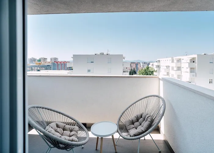 Tesla's Energy Haven Apartment Zadar